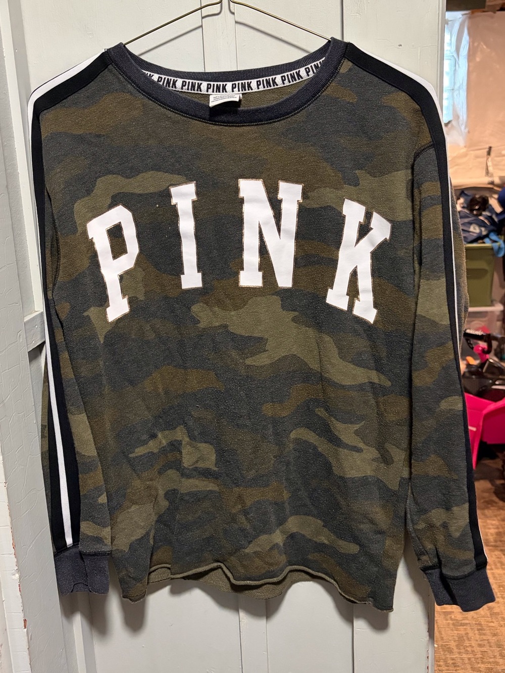Womens pink sweatshirt size xs